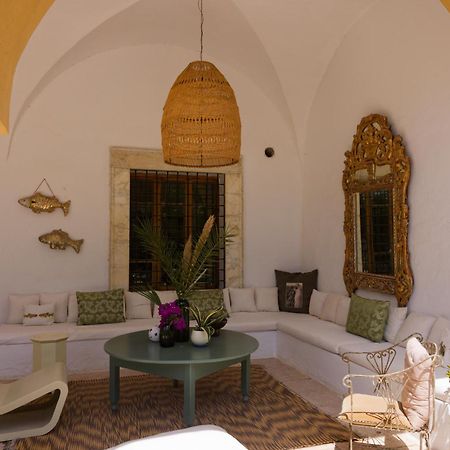 Lella Zohra, Studio Avec Piscine A Sidi Bou Said Bed and Breakfast Exterior foto