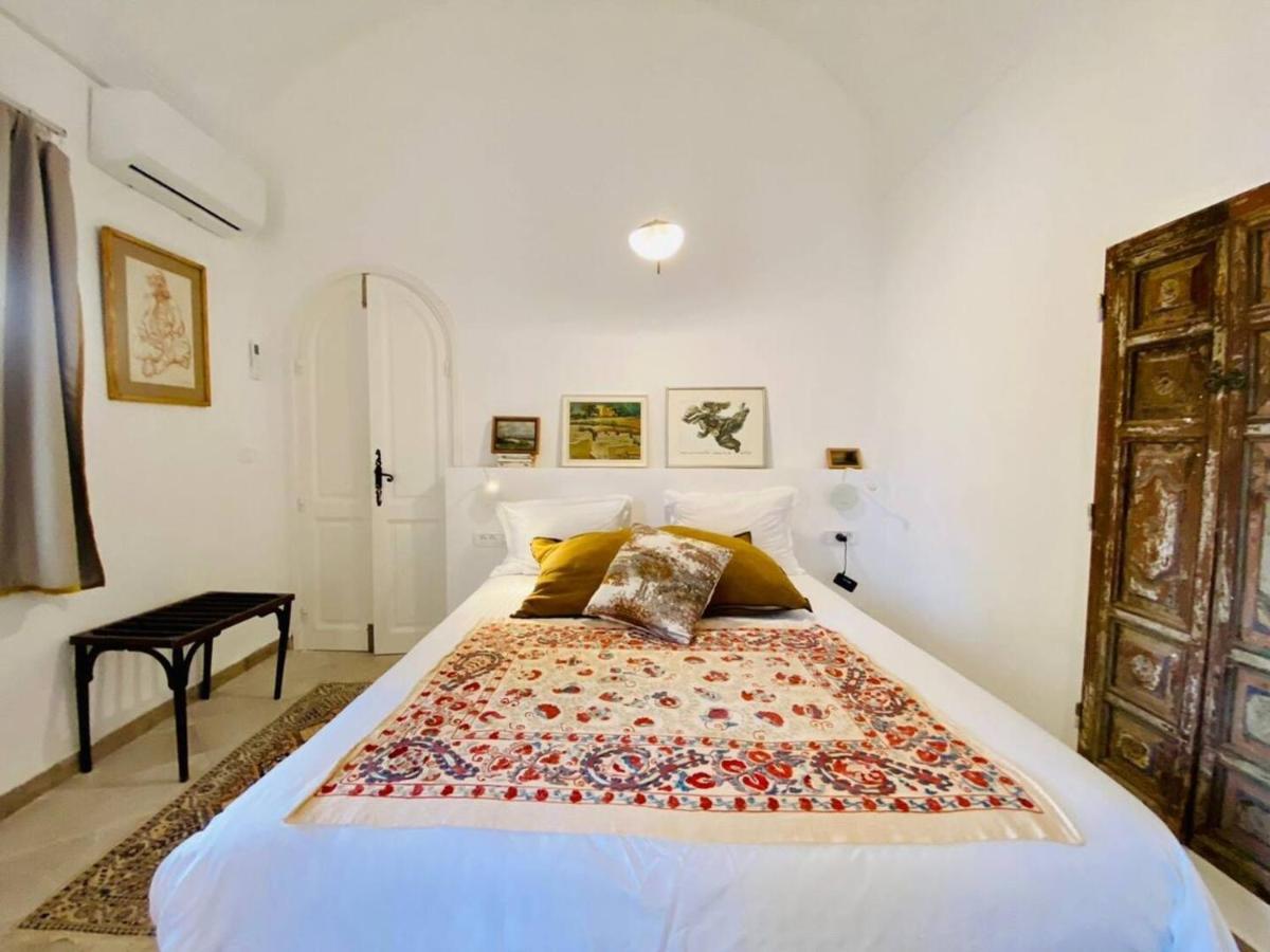 Lella Zohra, Studio Avec Piscine A Sidi Bou Said Bed and Breakfast Exterior foto